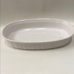 Corningware White Oval Ribbed Bakeware Dish 10 In X 1 3/4 In One Liter F-7-B